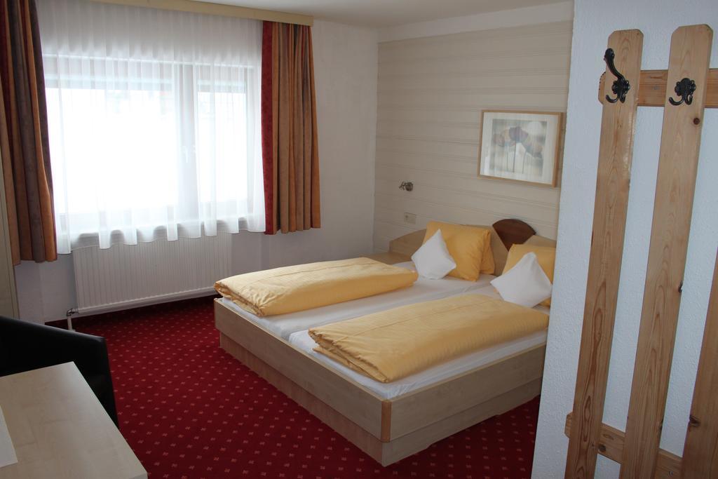 Hotel Garni Dorfblick ซังคท์อันทอนอัมอาร์ลแบร์ก ภายนอก รูปภาพ